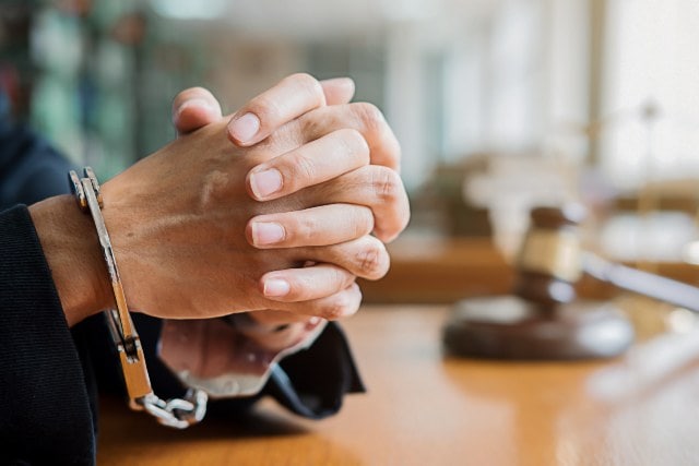 Defenses Against Resisting Arrest Charges Defenses Against Resisting Arrest Charges